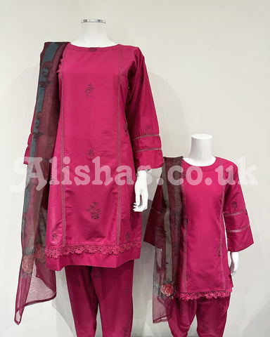 Nazneen Magenta Ladies Embroidered Kameez Salwar Suit