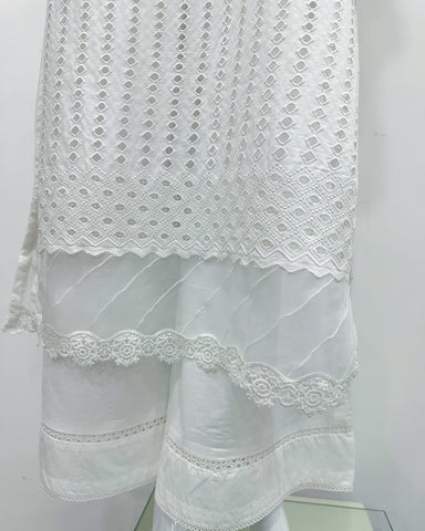 Simrans Ladies Mahira White Chikankari Kameez Suit
