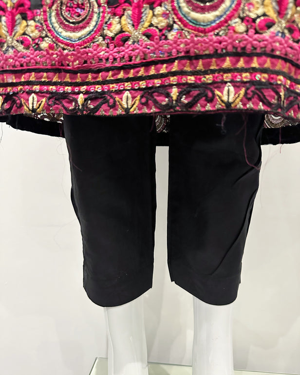 Simrans Fiesta Ladies Embroidered Suit