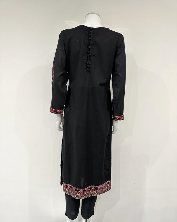 Simrans Fiesta Ladies Embroidered Suit