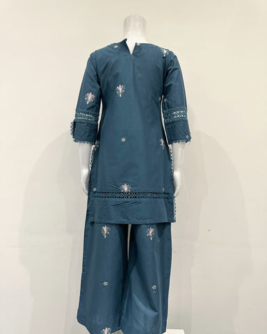 Nazneen Girls Zink Embroidered Flary Kameez Suit