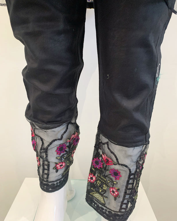 Black Girls Digital Lawn Kameez Suit