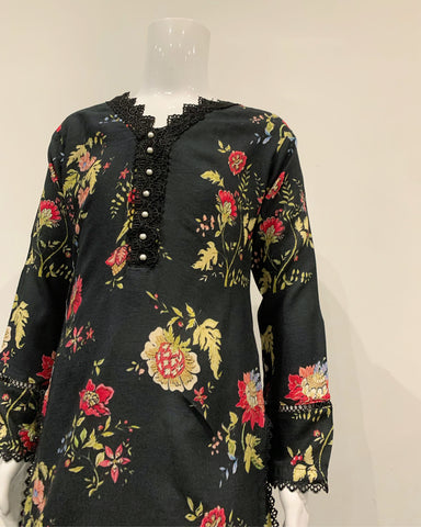 Simrans Girls Digital Black Floral Linen Suit