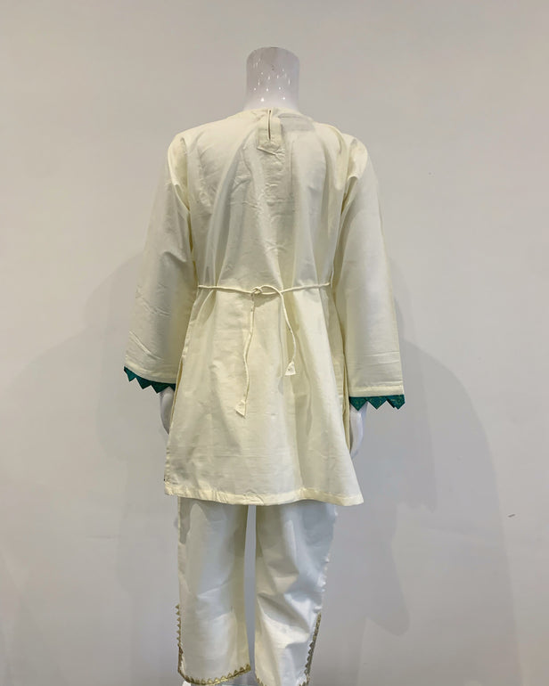 Girls White Contrast Chikan Kameez Suit