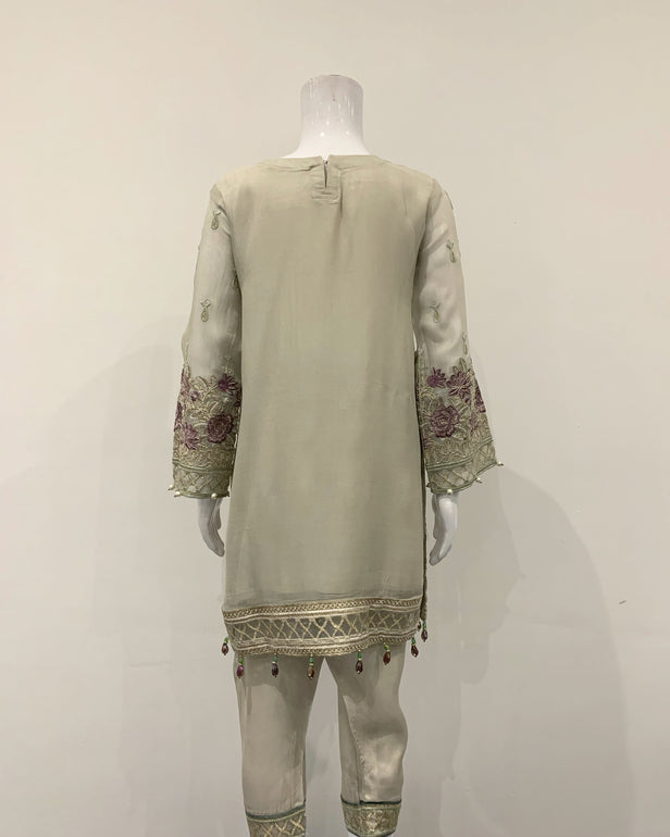 Ivory Girls Fancy Chiffon Contrast Kameez Suit