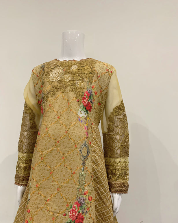 Gold Girls Designer Lawn Dress Suit