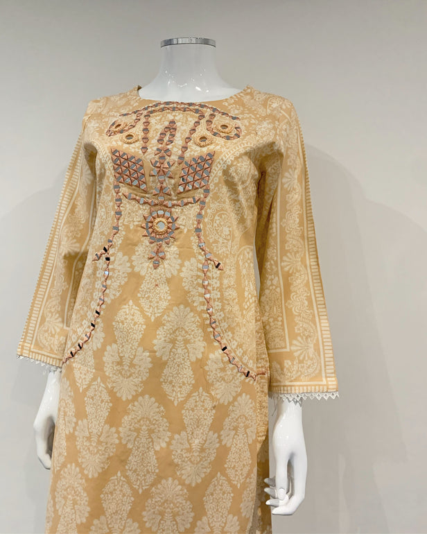 Peach Mirror Embellished Print Suit