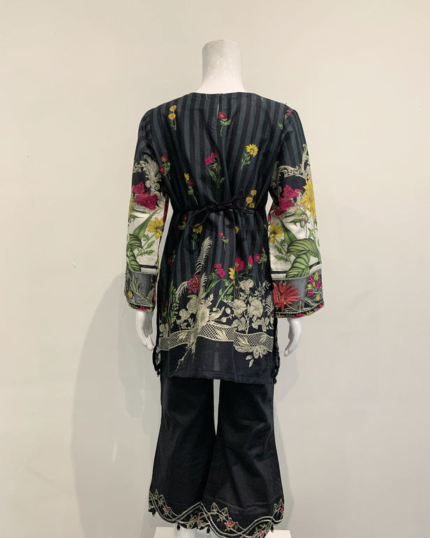 Festive Girls Lawn Kameez Fancy Embroidered Suit